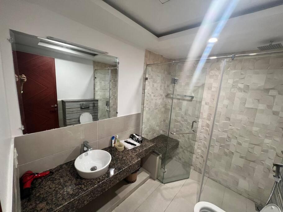 לאהור Sunset Luxury Gold Crest Mall Residency מראה חיצוני תמונה
