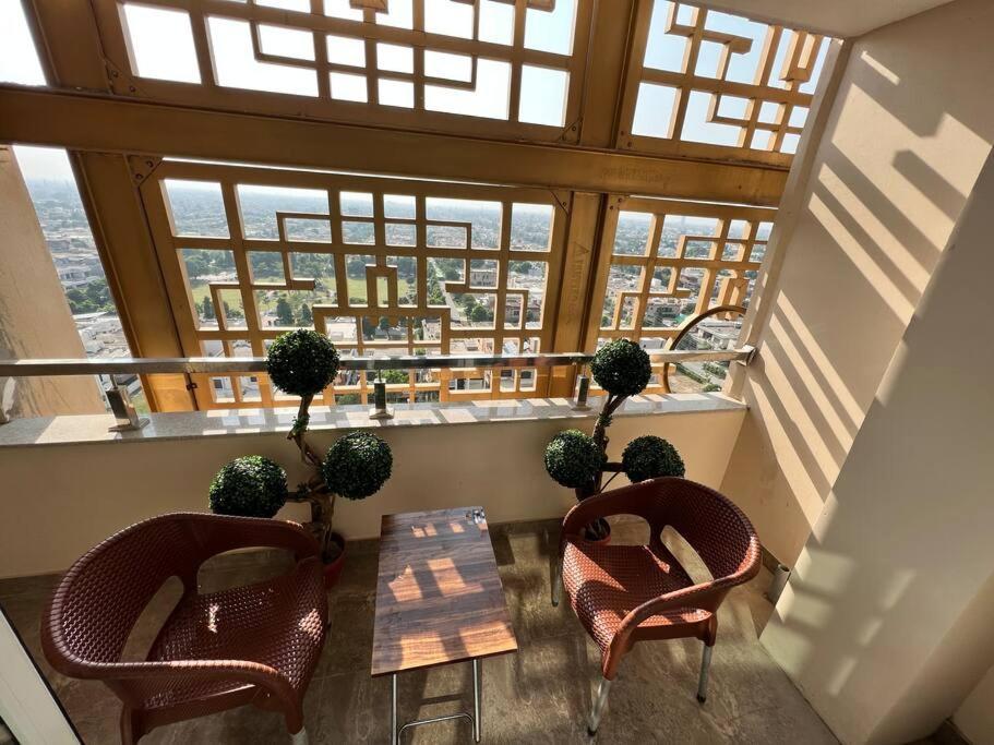 לאהור Sunset Luxury Gold Crest Mall Residency מראה חיצוני תמונה