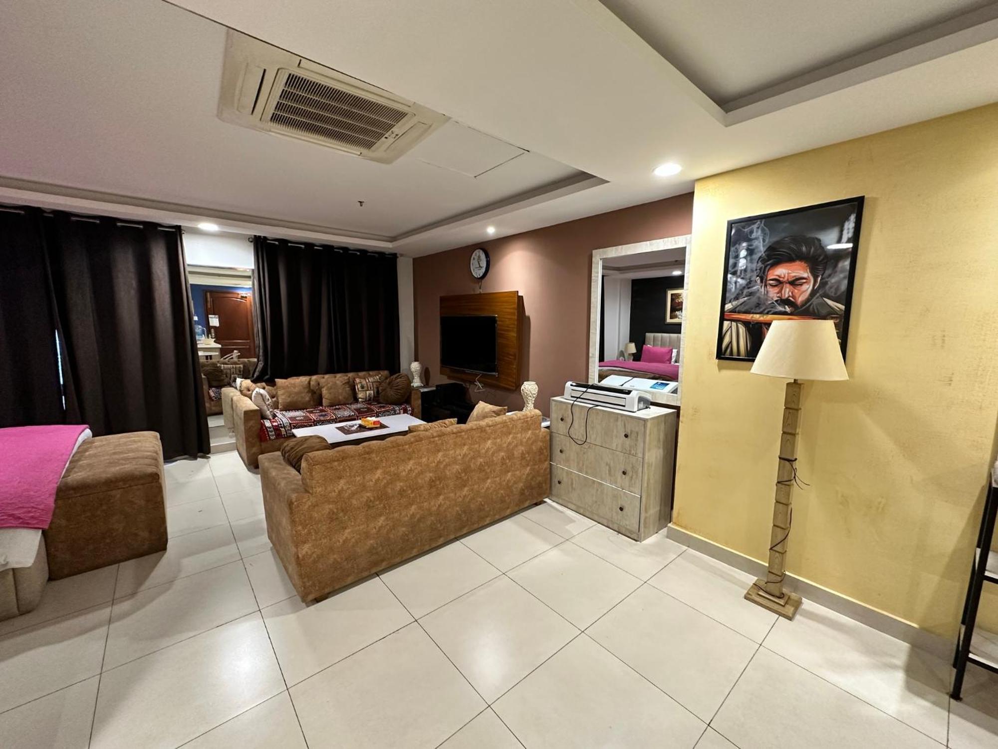 לאהור Sunset Luxury Gold Crest Mall Residency מראה חיצוני תמונה